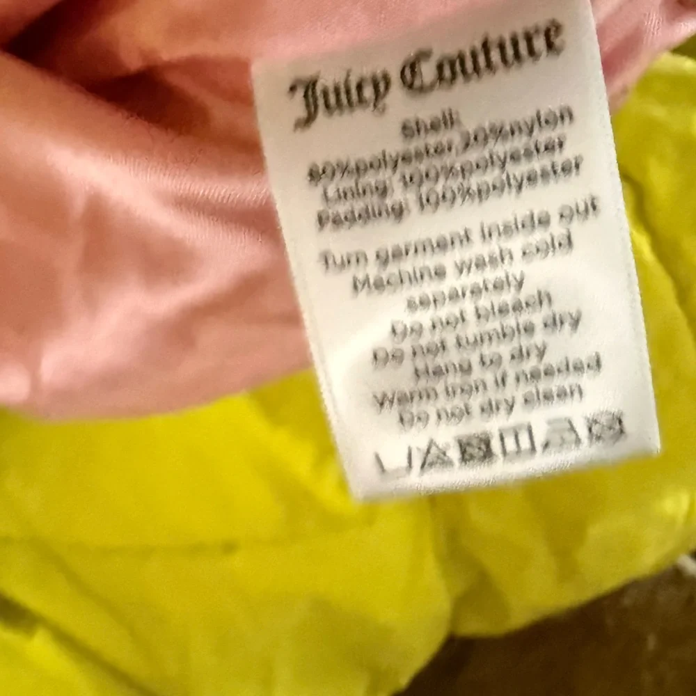 Juicy Couture Onyx Puffer Jacket in neon lime - Picture 5 of 10